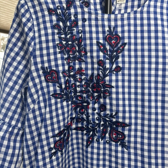 A. Moon Blue & White Gingham Embroidered Floral Top Women’s XL - Picture 4 of 6